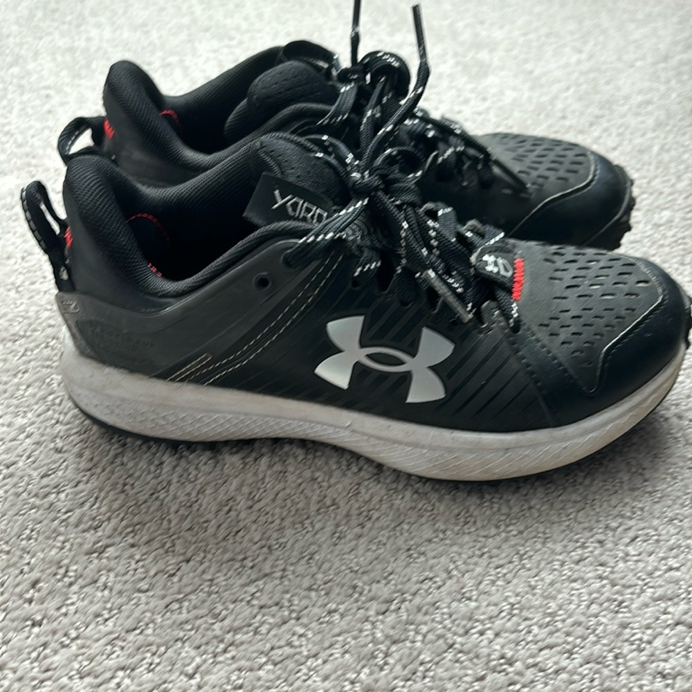 UA baseball turf shoes
